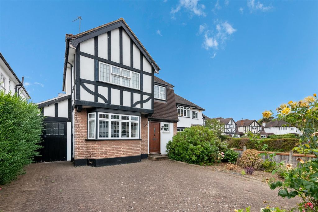 Property photo 1 of 19