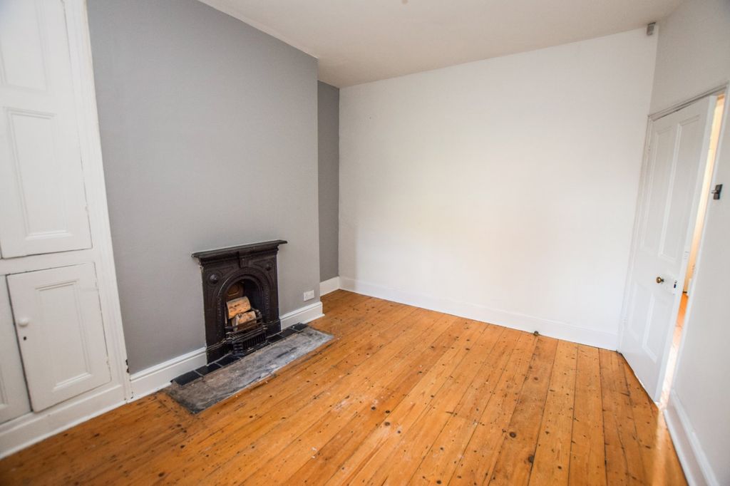 Property photo 3 of 17 Picture No. 31