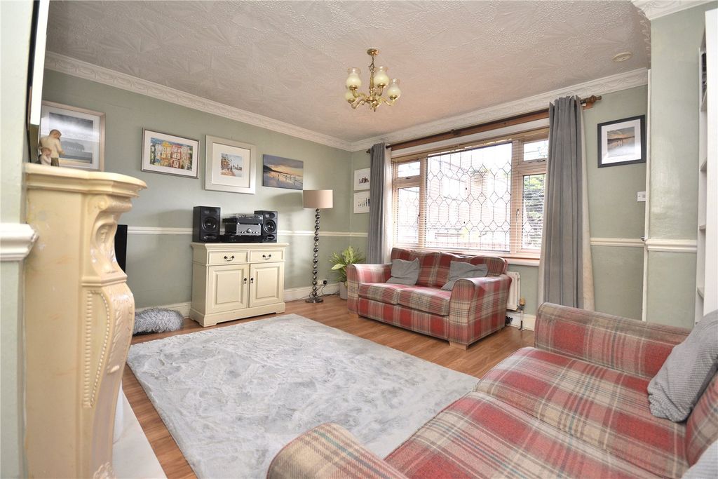 Property photo 2 of 15 Picture No. 14