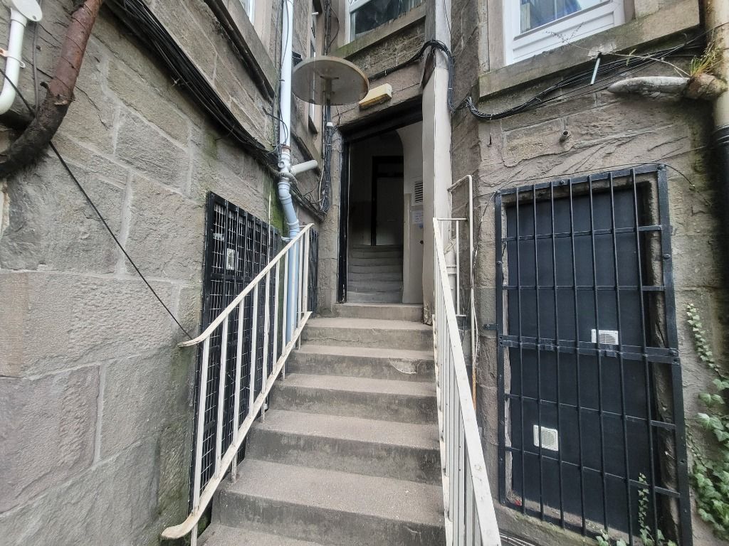 Property photo 3 of 10 Photo 3