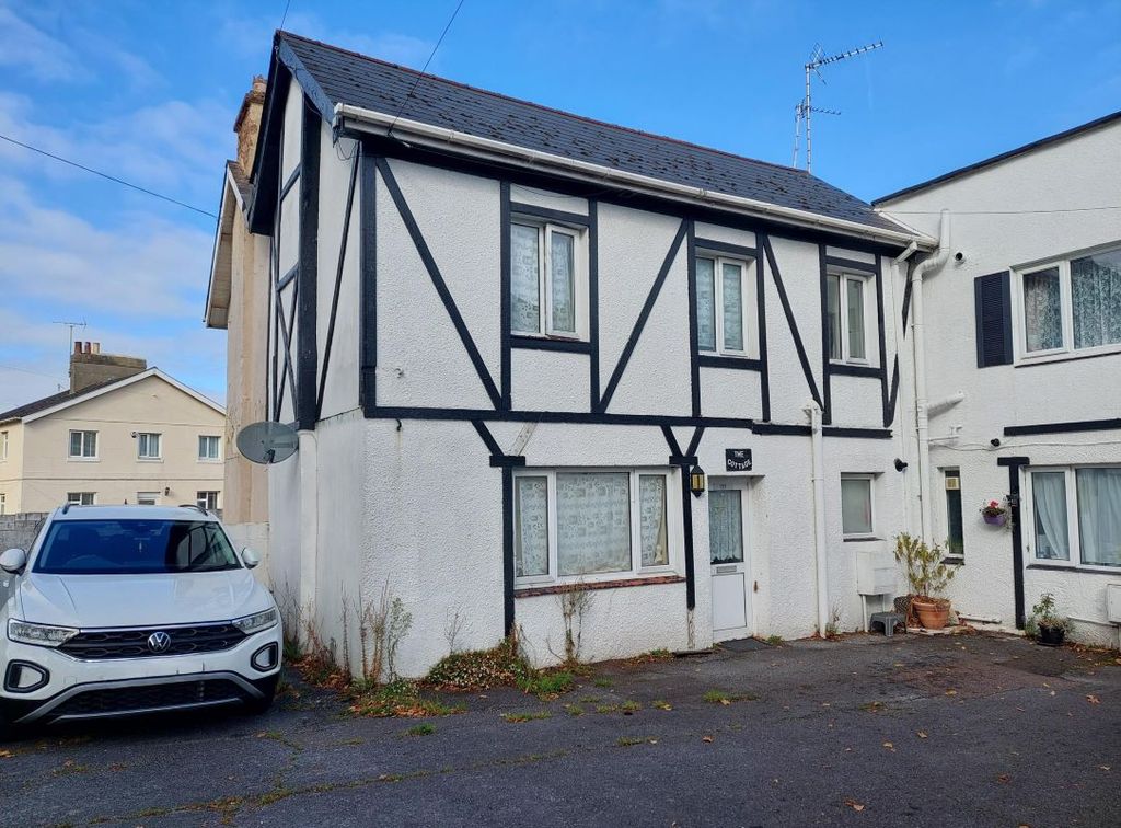 Property photo 1 of 1