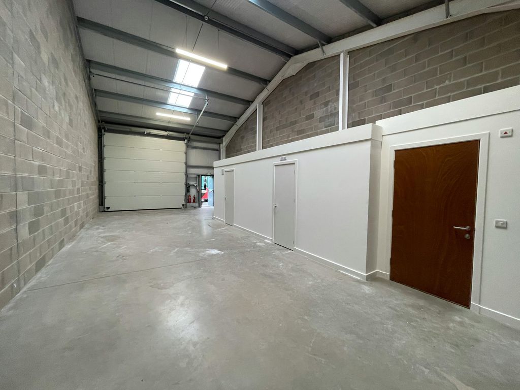 Property photo 3 of 6 Img_5236.Jpg