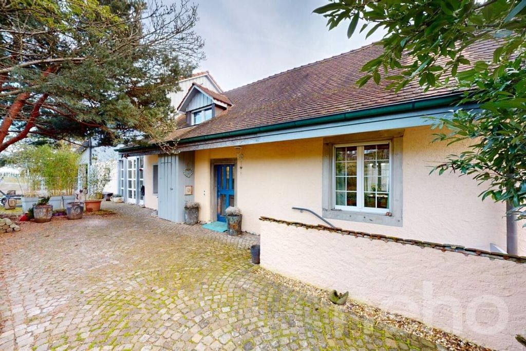 Property photo 3 of 13