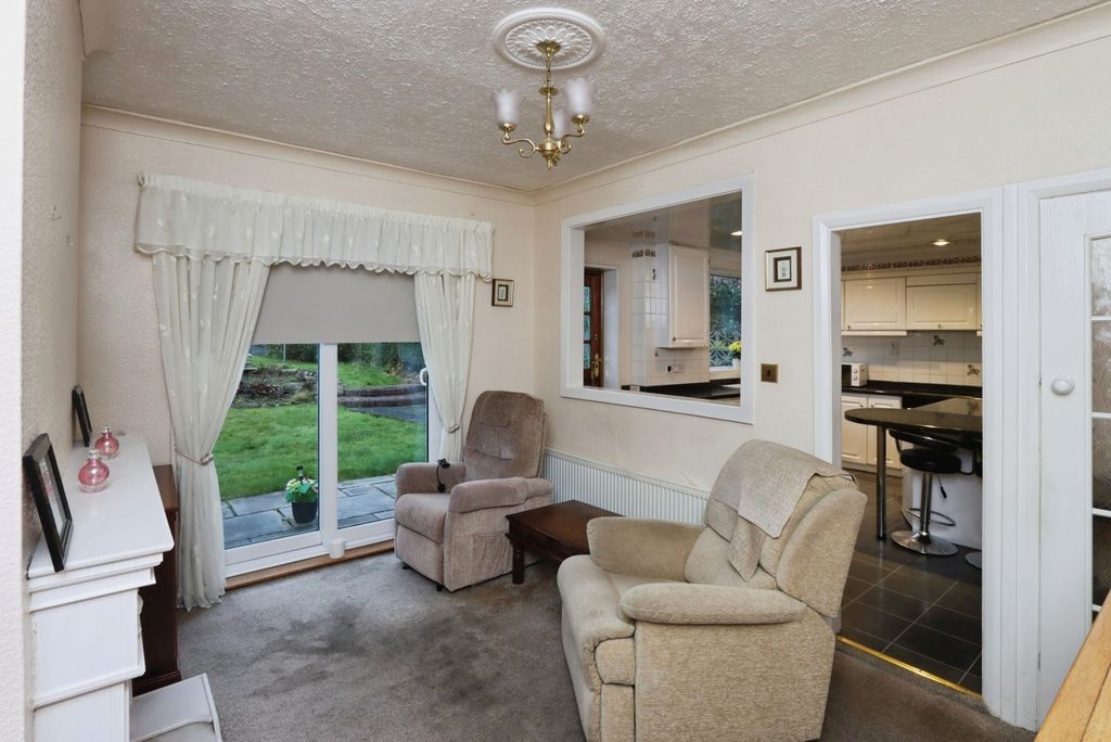 Property photo 3 of 21 Pbox-Img.Jpg