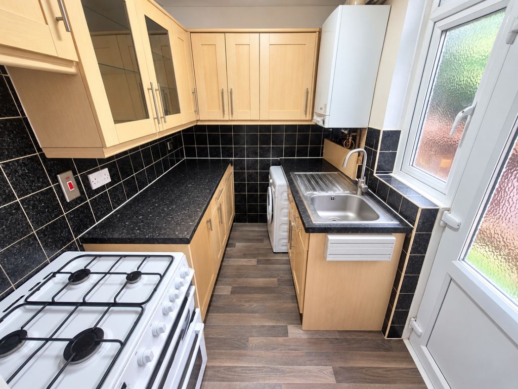 Property photo 3 of 8 5568683