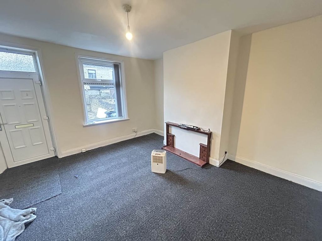 Property photo 3 of 15 Img_1474