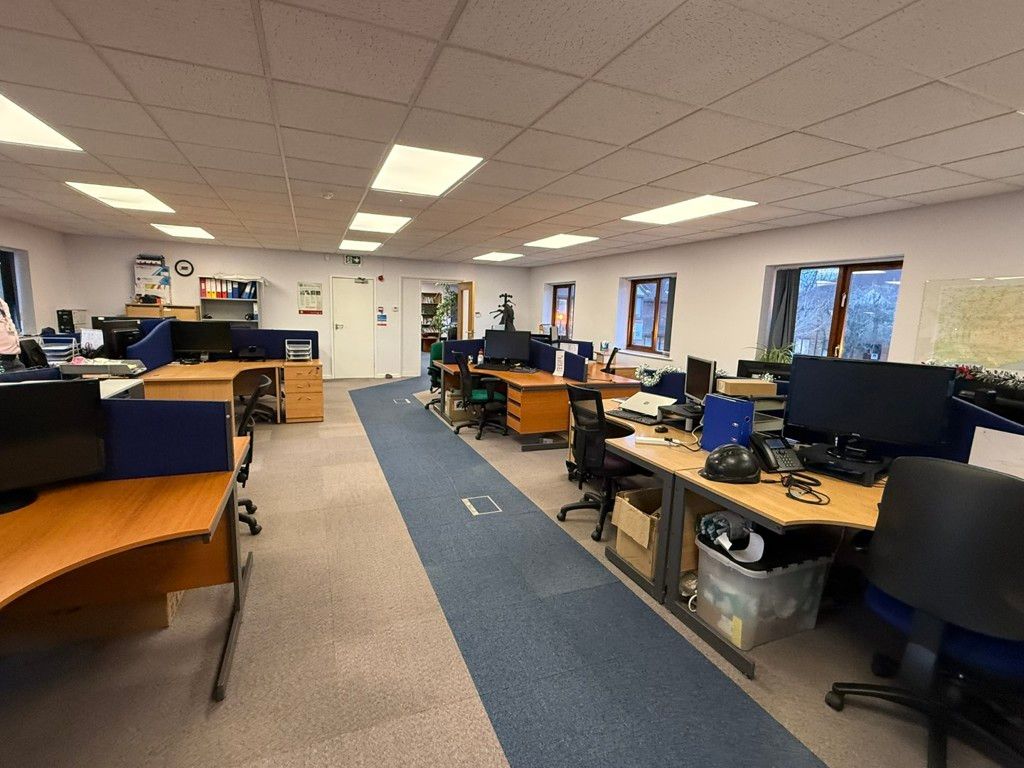 Property photo 3 of 10 Photo 4