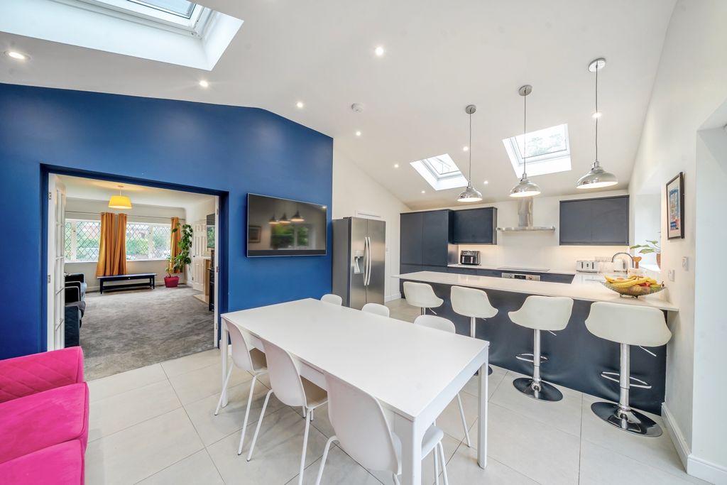 Property photo 3 of 18 Open Plan Kitchen Dining Room