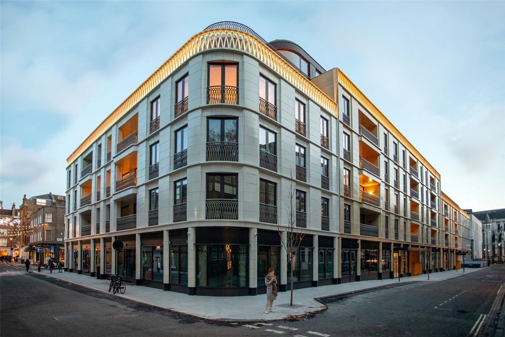 Property photo 1 of 13 Marylebone Square