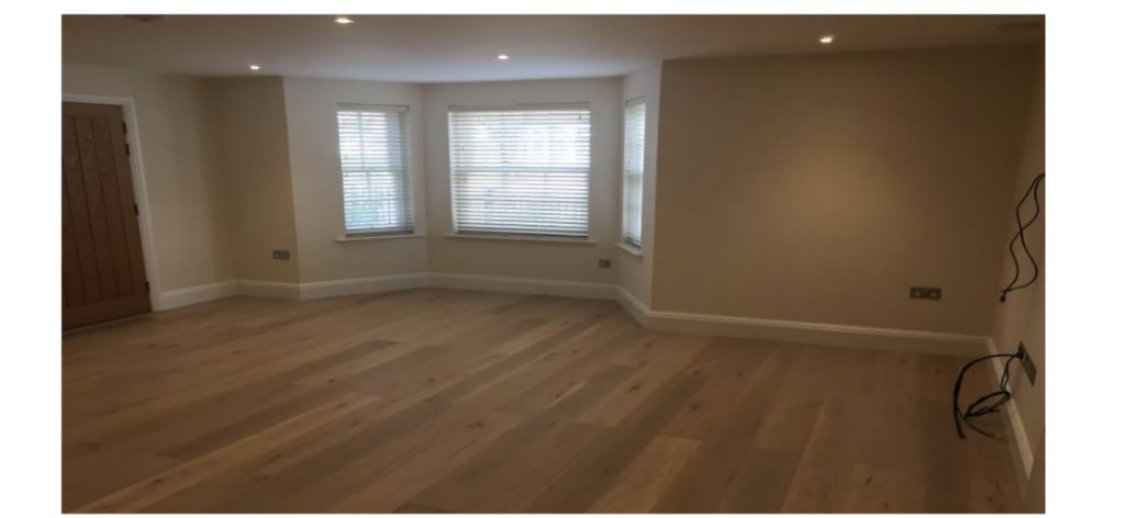 Property photo 2 of 9 Lounge