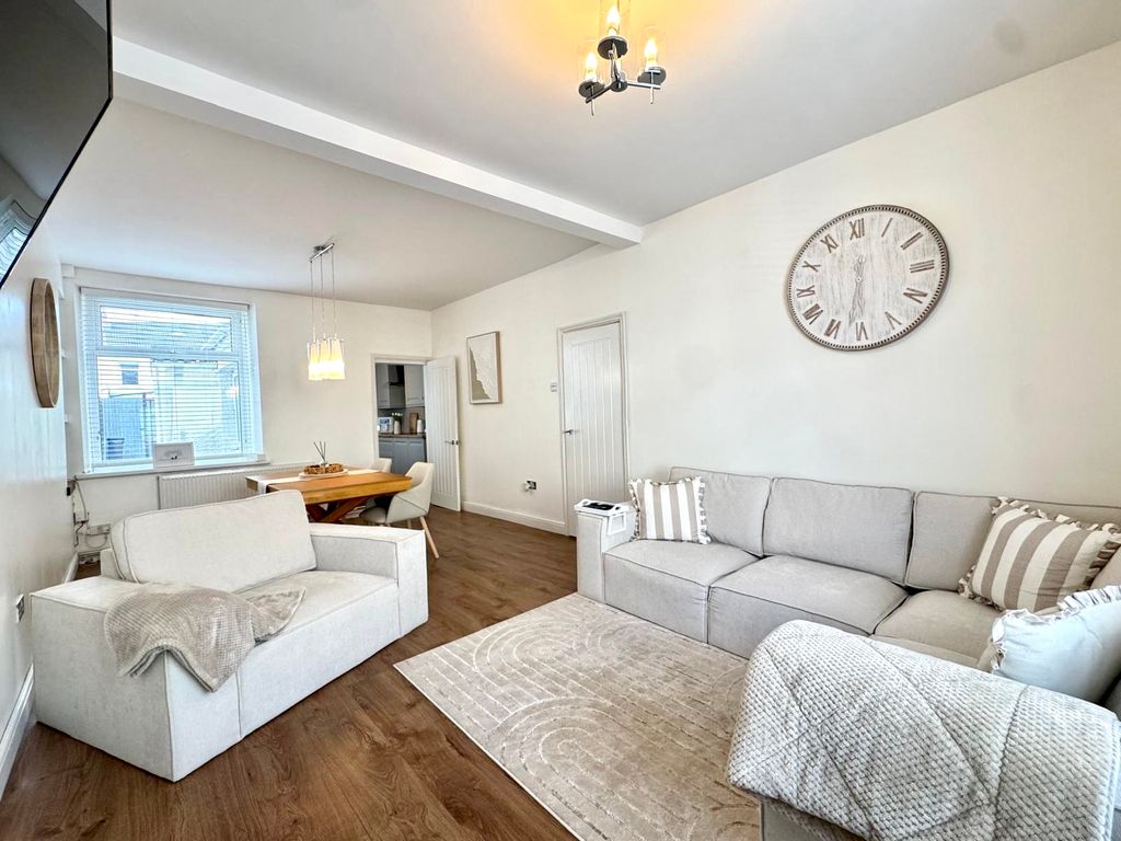 Property photo 2 of 15 Img_6057.Jpeg