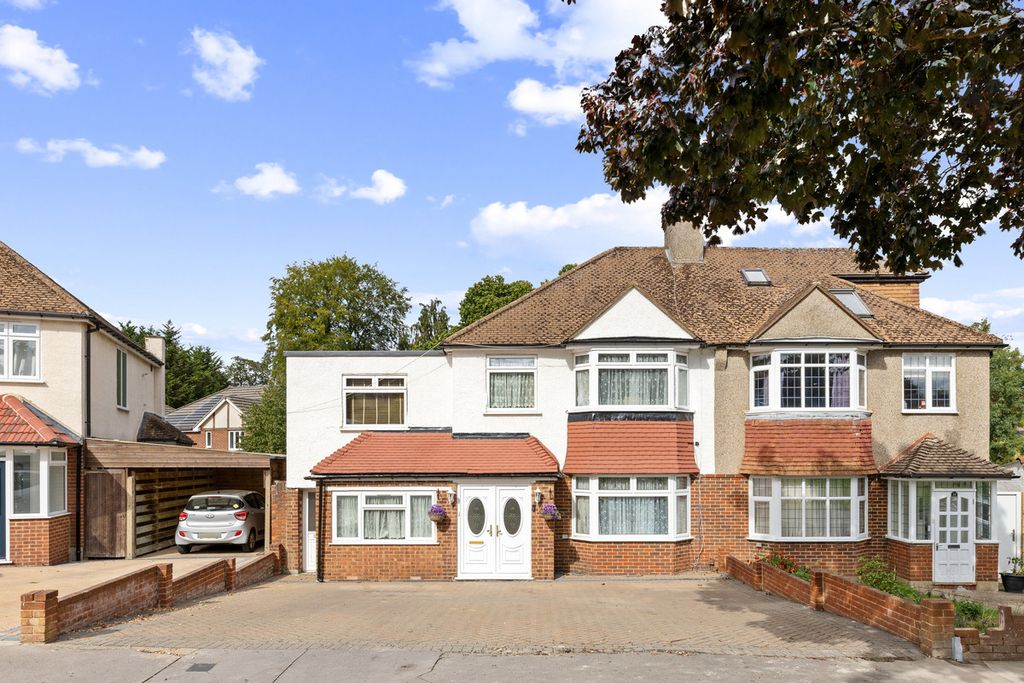 Property photo 1 of 18
