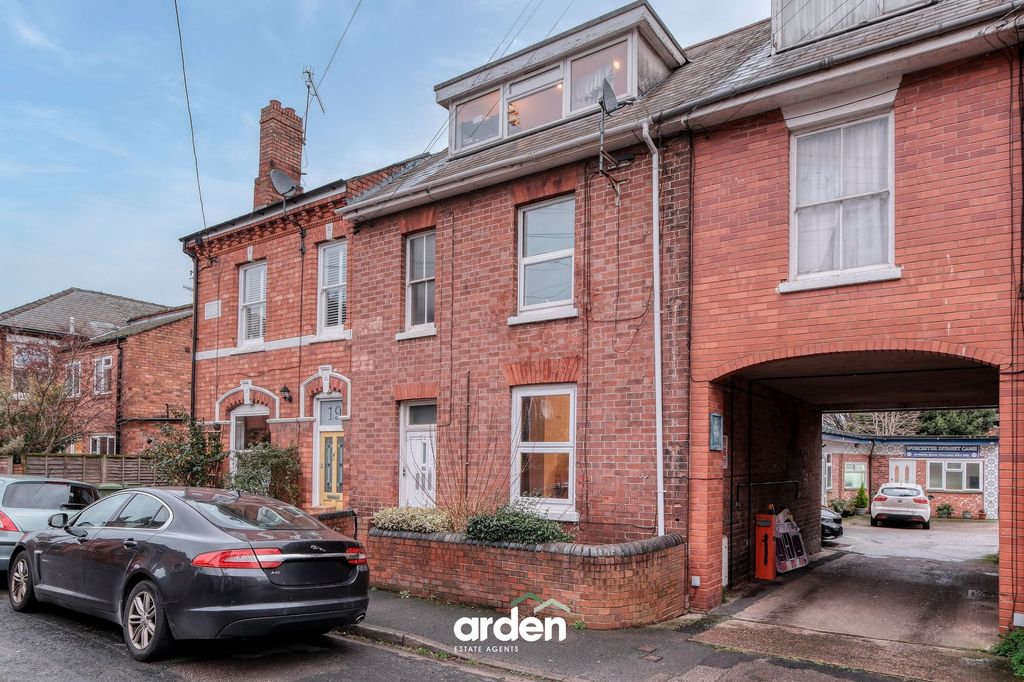 Property photo 1 of 6