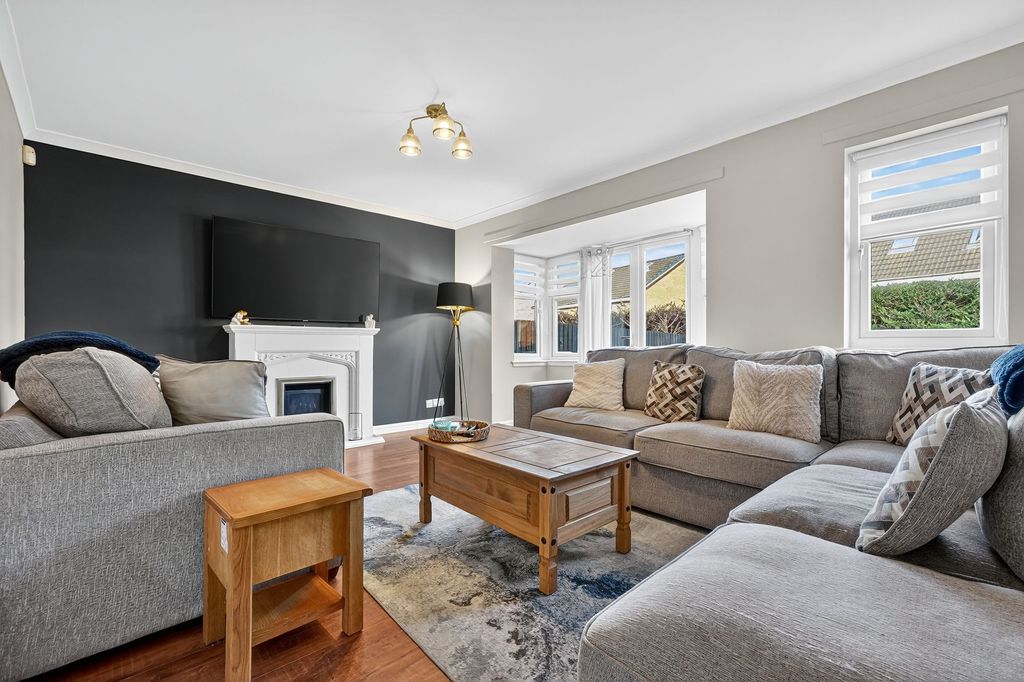 Property photo 3 of 29