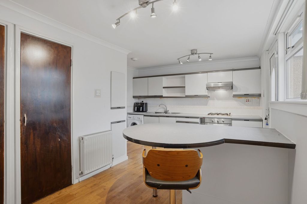 Property photo 2 of 18 Kitchen/ Diner