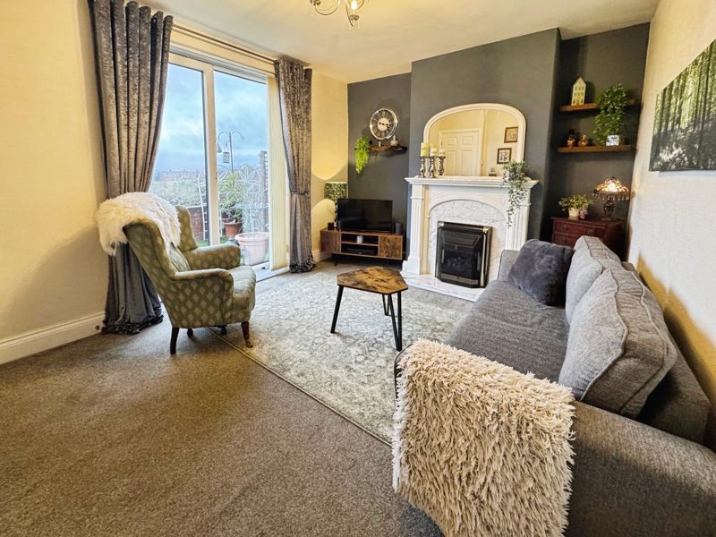 Property photo 3 of 10 Photo 8