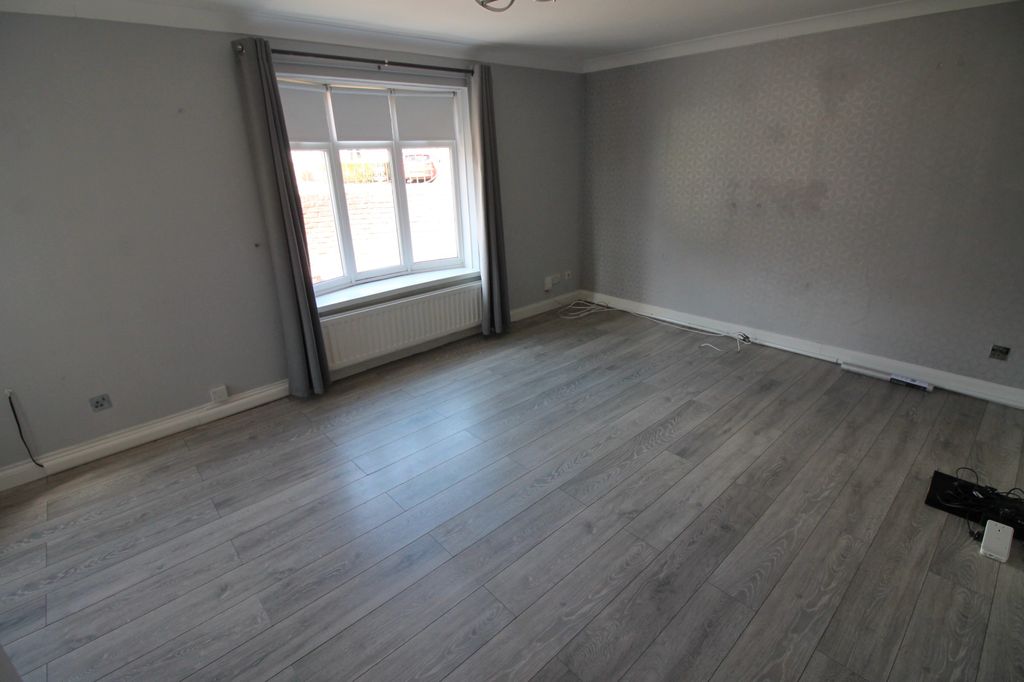 Property photo 3 of 12 Img_0926