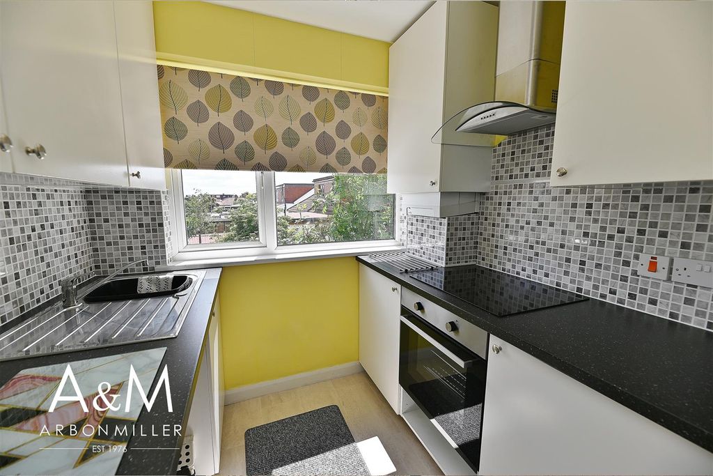 Property photo 2 of 6 5.Jpg