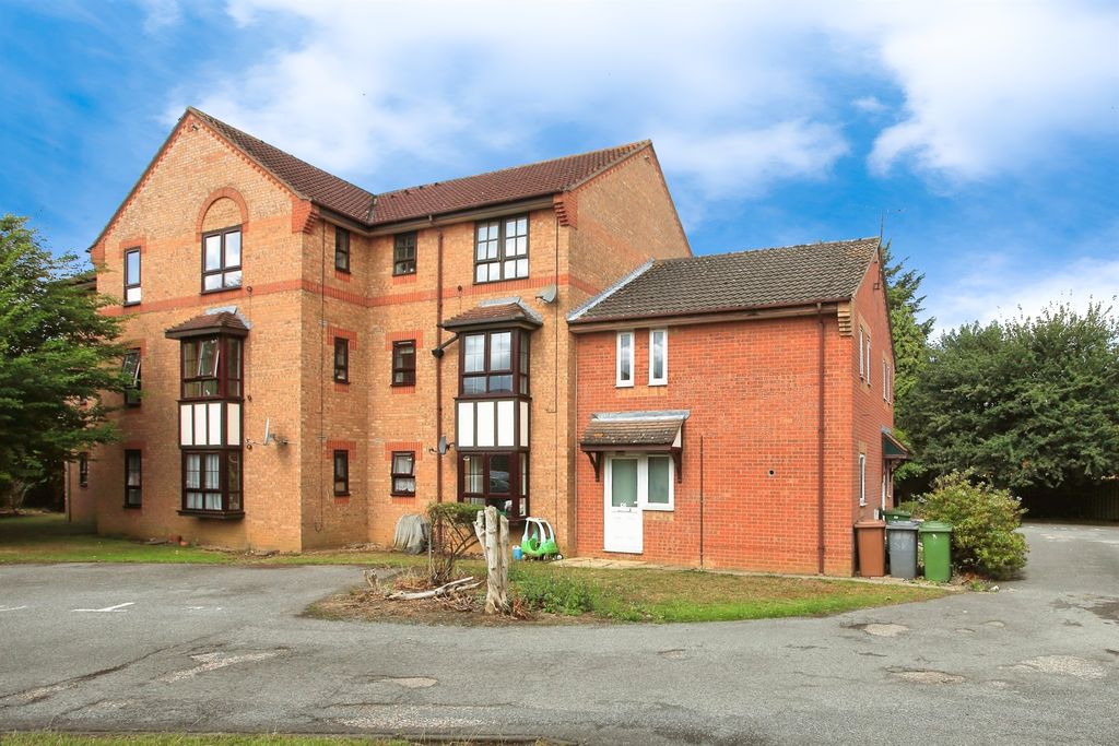 Property photo 1 of 14