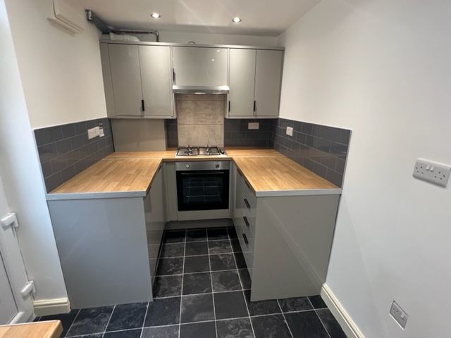 Property photo 3 of 15 Entrance Porch