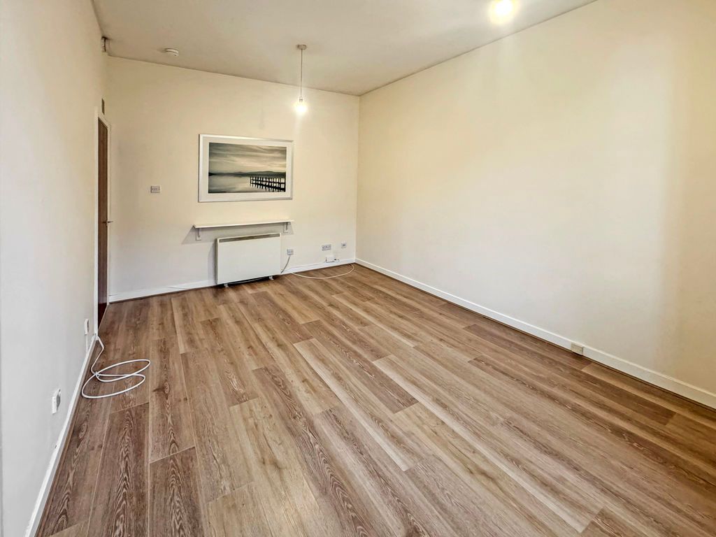 Property photo 3 of 13 Photo 3