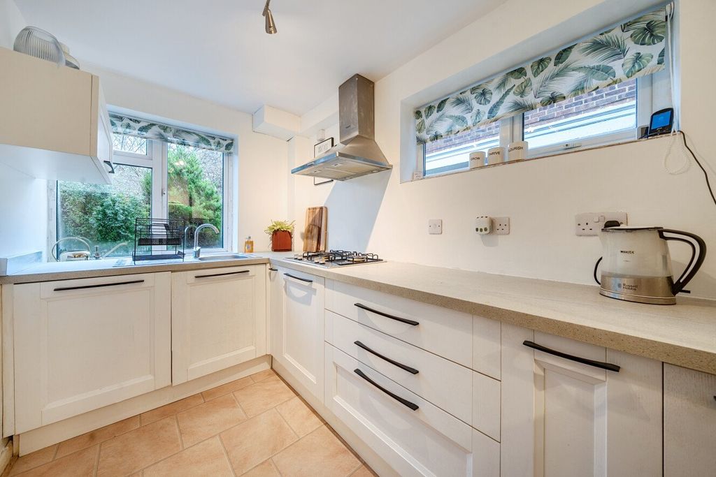 Property photo 2 of 14 Picture No. 08