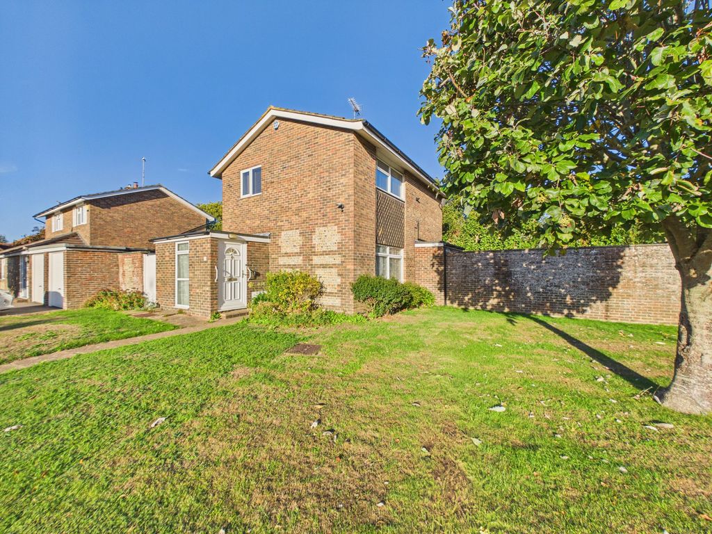 Property photo 1 of 17 Front