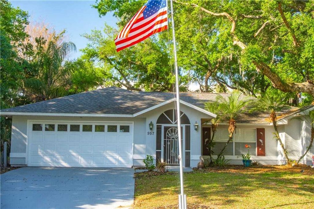 Property photo 1 of 30