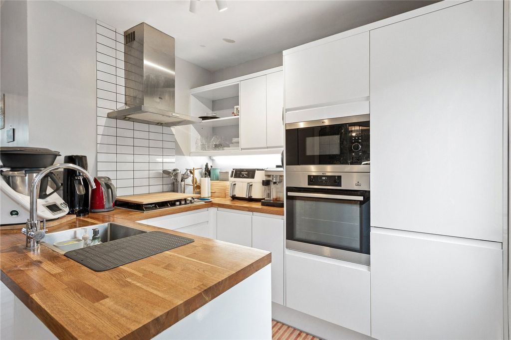 Property photo 3 of 12 Picture No. 05