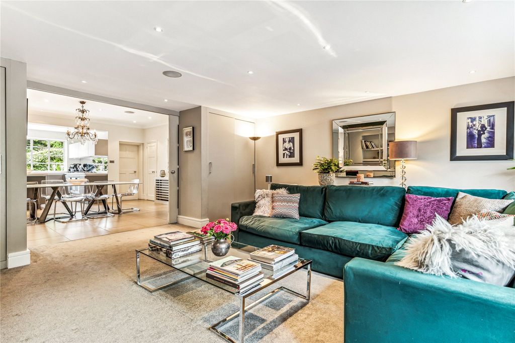 Property photo 3 of 16 Reception Room