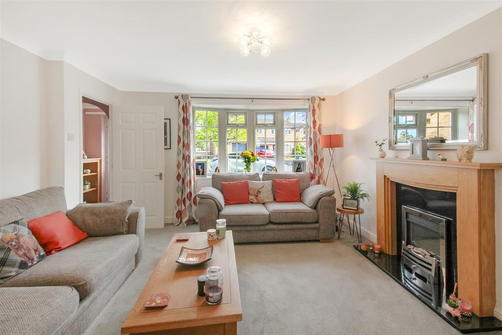 Property photo 2 of 19