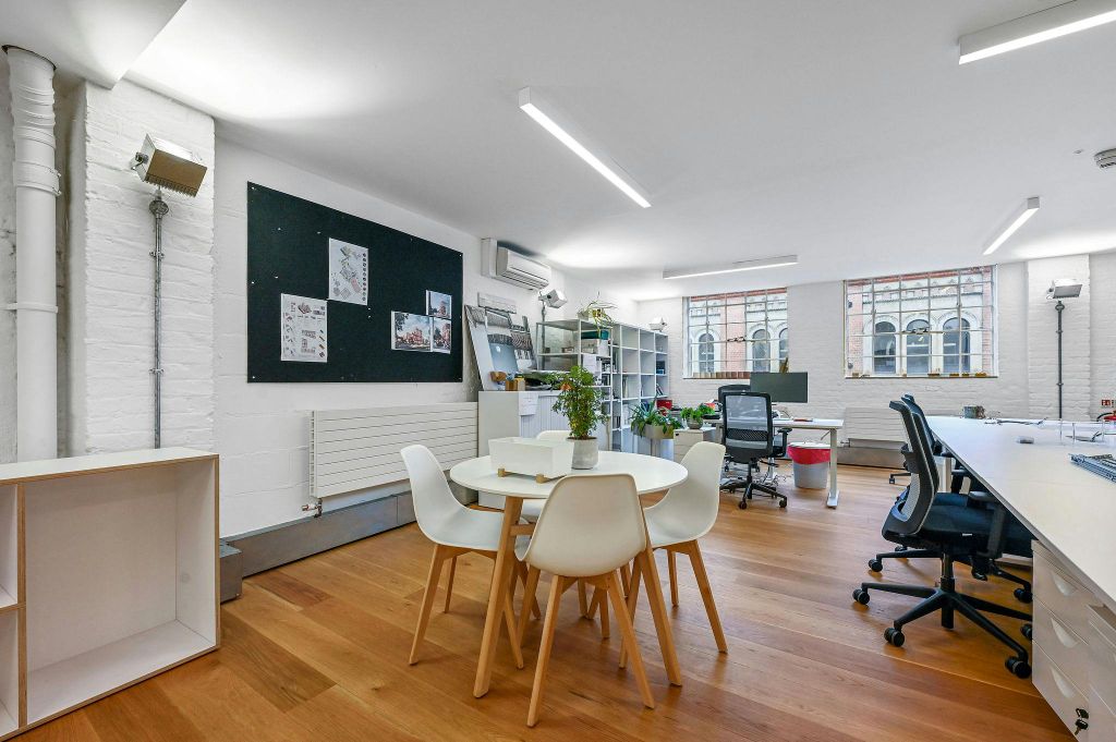 Property photo 2 of 12 Olbc13 Fashionstreet1 6.Jpg