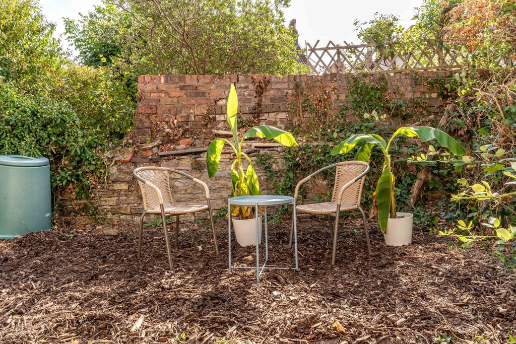 Property photo 3 of 17 Photo 15