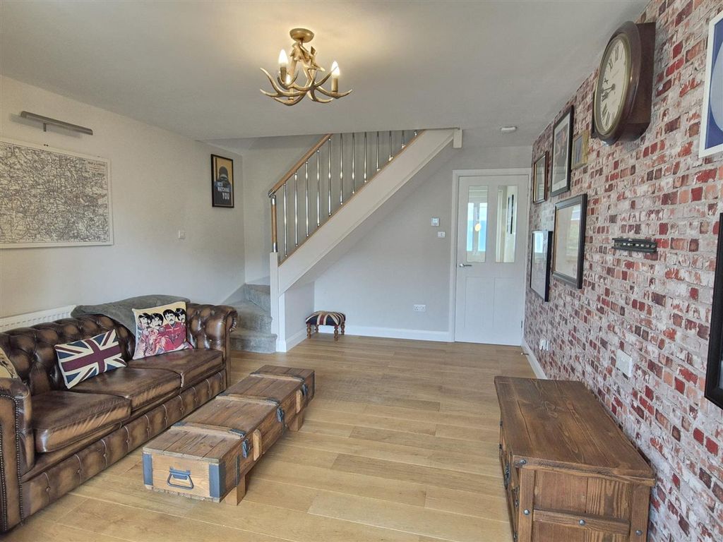 Property photo 3 of 14 20250828_162014.Jpg