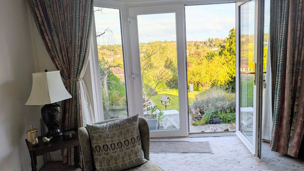 Property photo 2 of 16 Photo 1