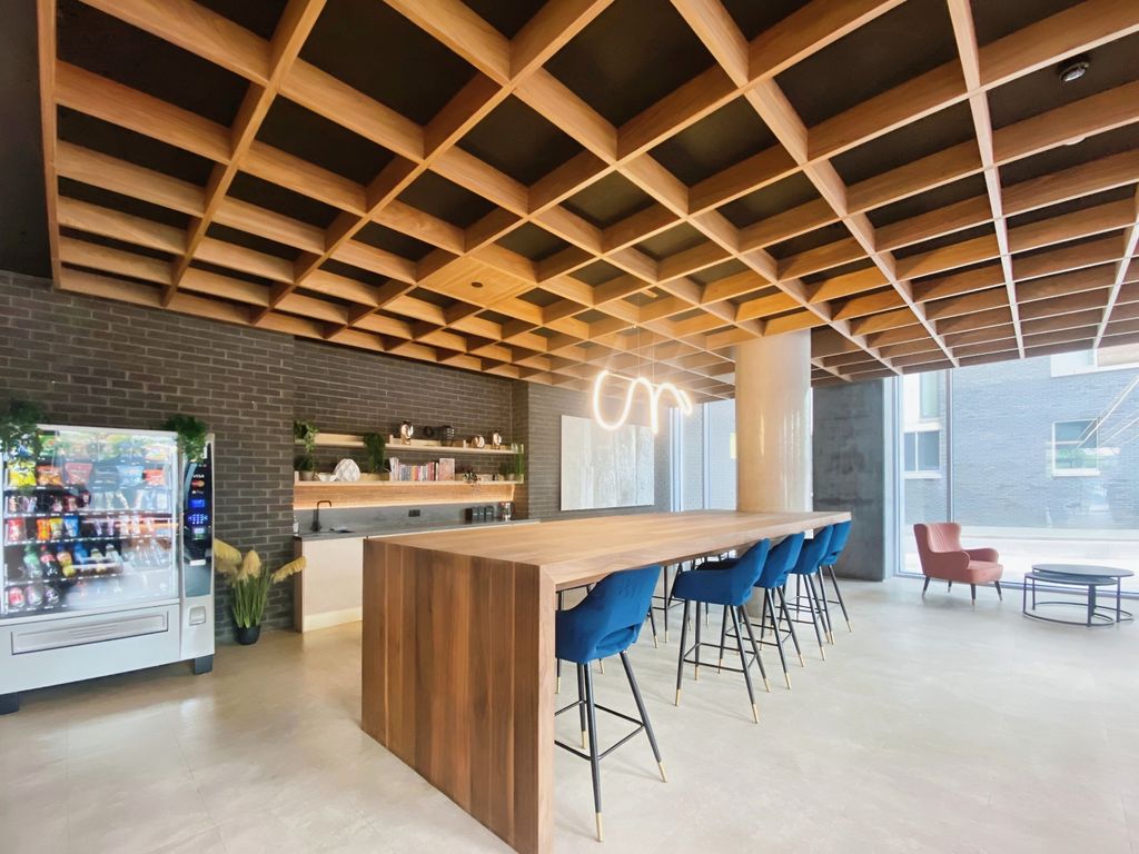 Property photo 1 of 15 c14Fc219-9