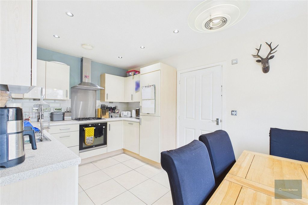 Property photo 3 of 24 Picture No. 09