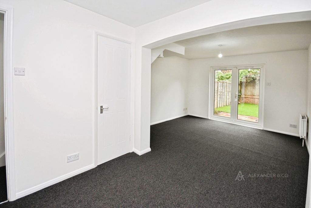 Property photo 3 of 13 Pbox-Img.Jpg