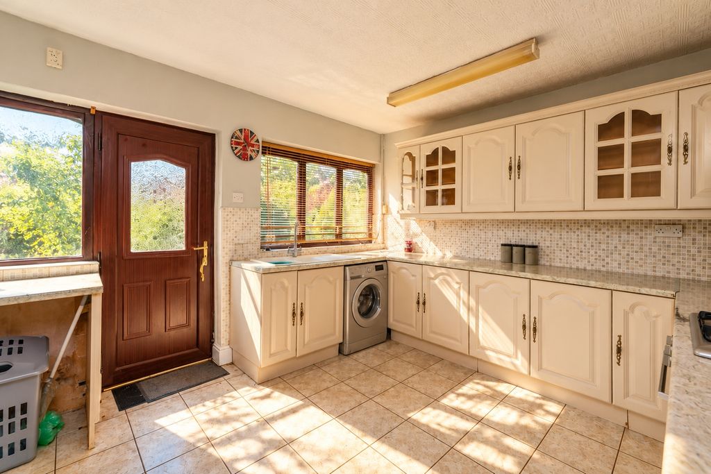Property photo 3 of 17 Picture No. 04