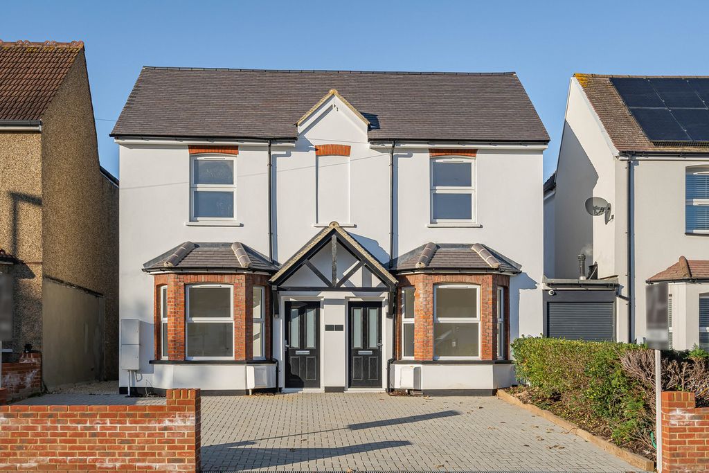 Property photo 1 of 29