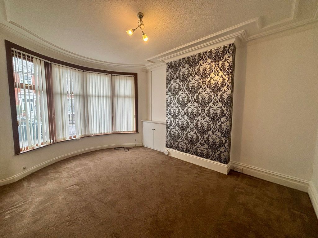 Property photo 3 of 22 Gallery