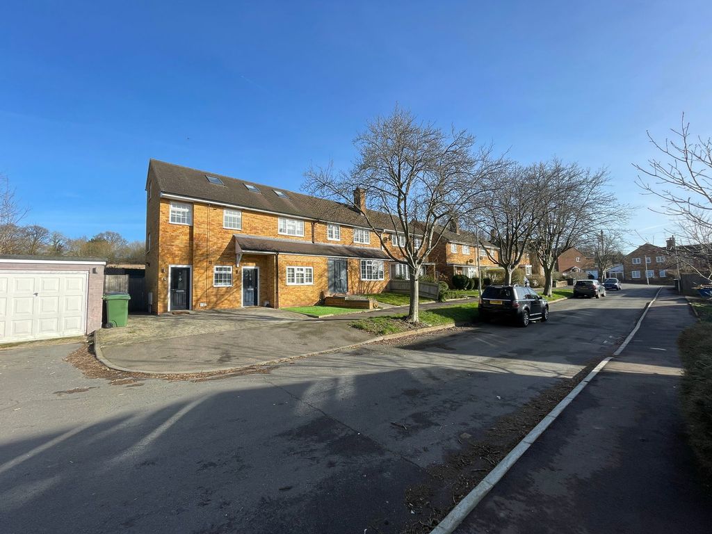 Property photo 2 of 14