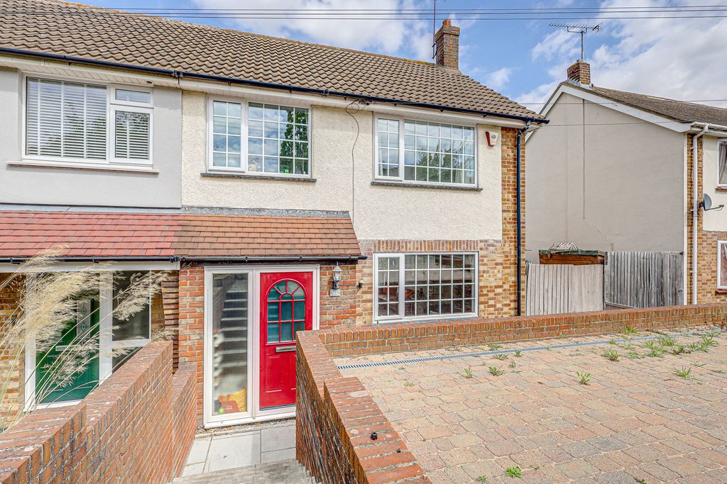 Property photo 1 of 21