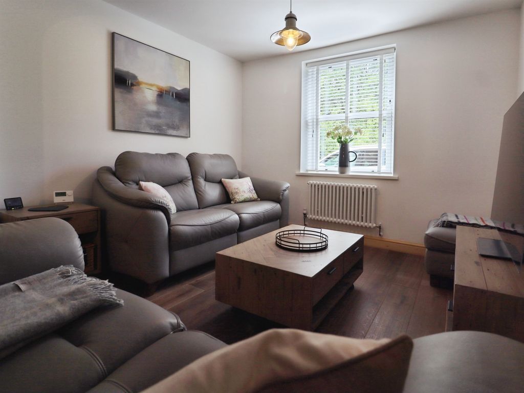 Property photo 3 of 18