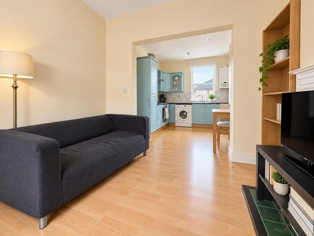 Property photo 2 of 8 F708C12E-Fbab-40A5-87Cf-B726D6Aadf2C.Png