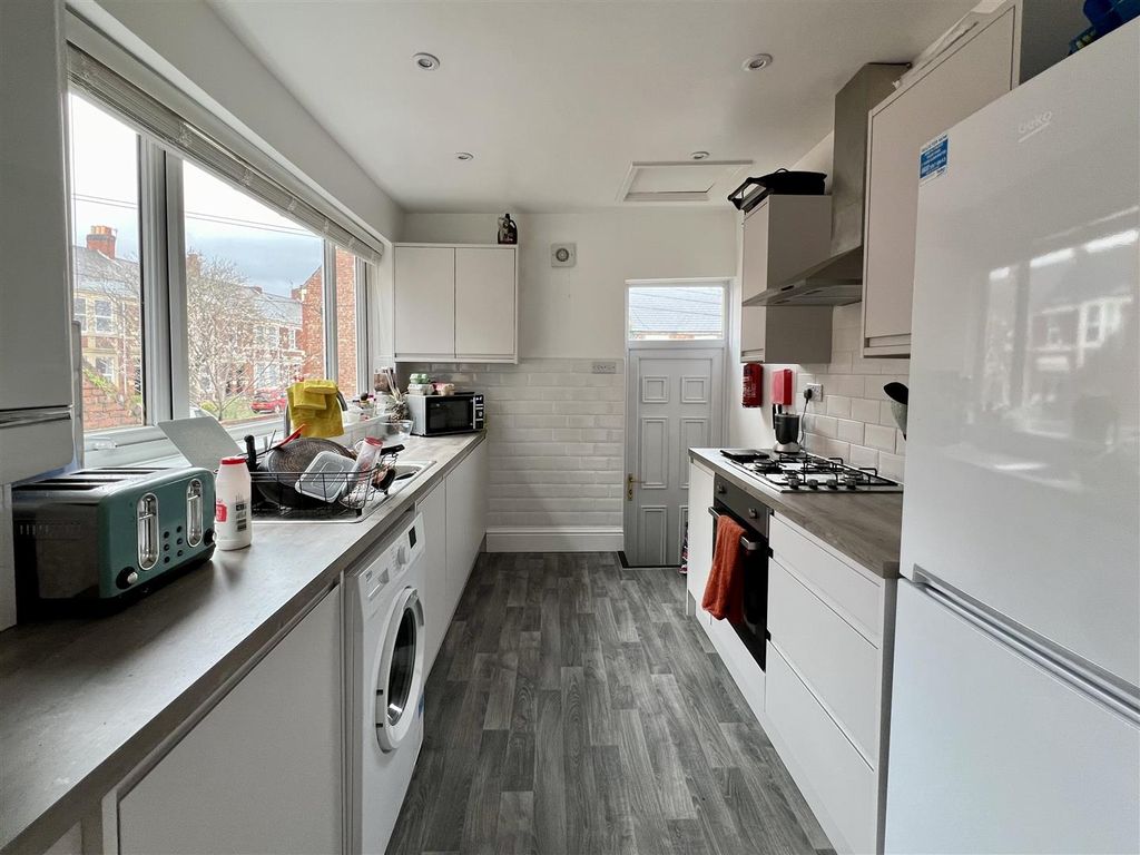 Property photo 1 of 10 41 Starbs.Jpg