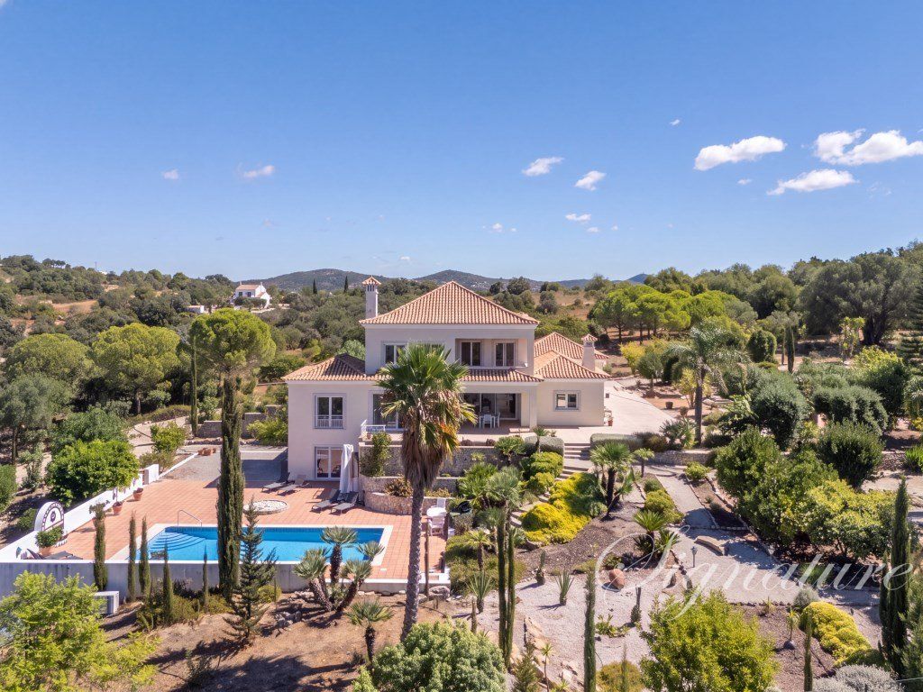 Property photo 1 of 60 A Private Retreat Surrounded By Nature, With Panoramic Sea Views In Santa Bárbara