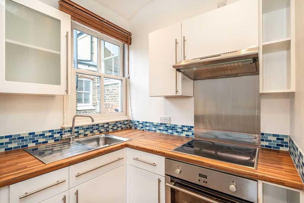 Property photo 3 of 4