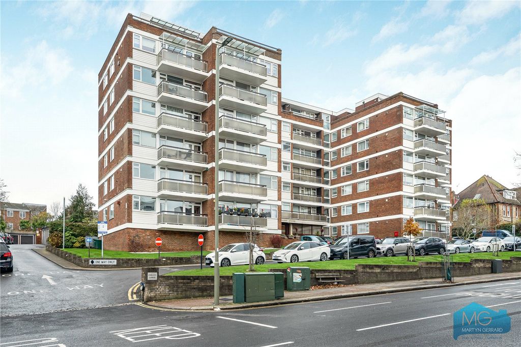 Property photo 1 of 19 Picture No. 01