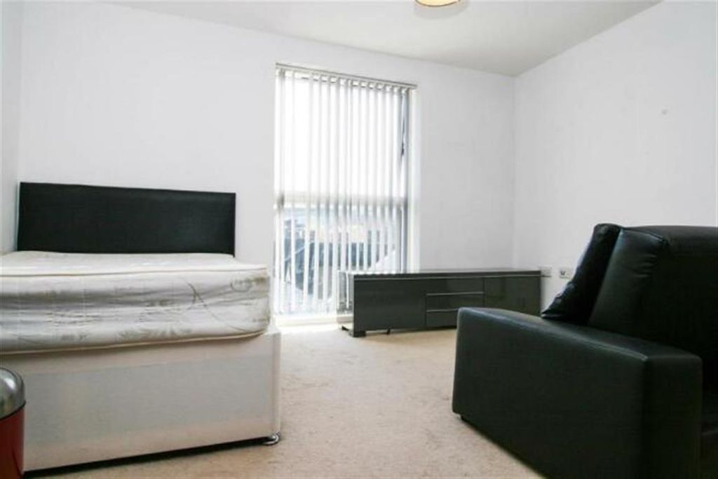 Property photo 3 of 4